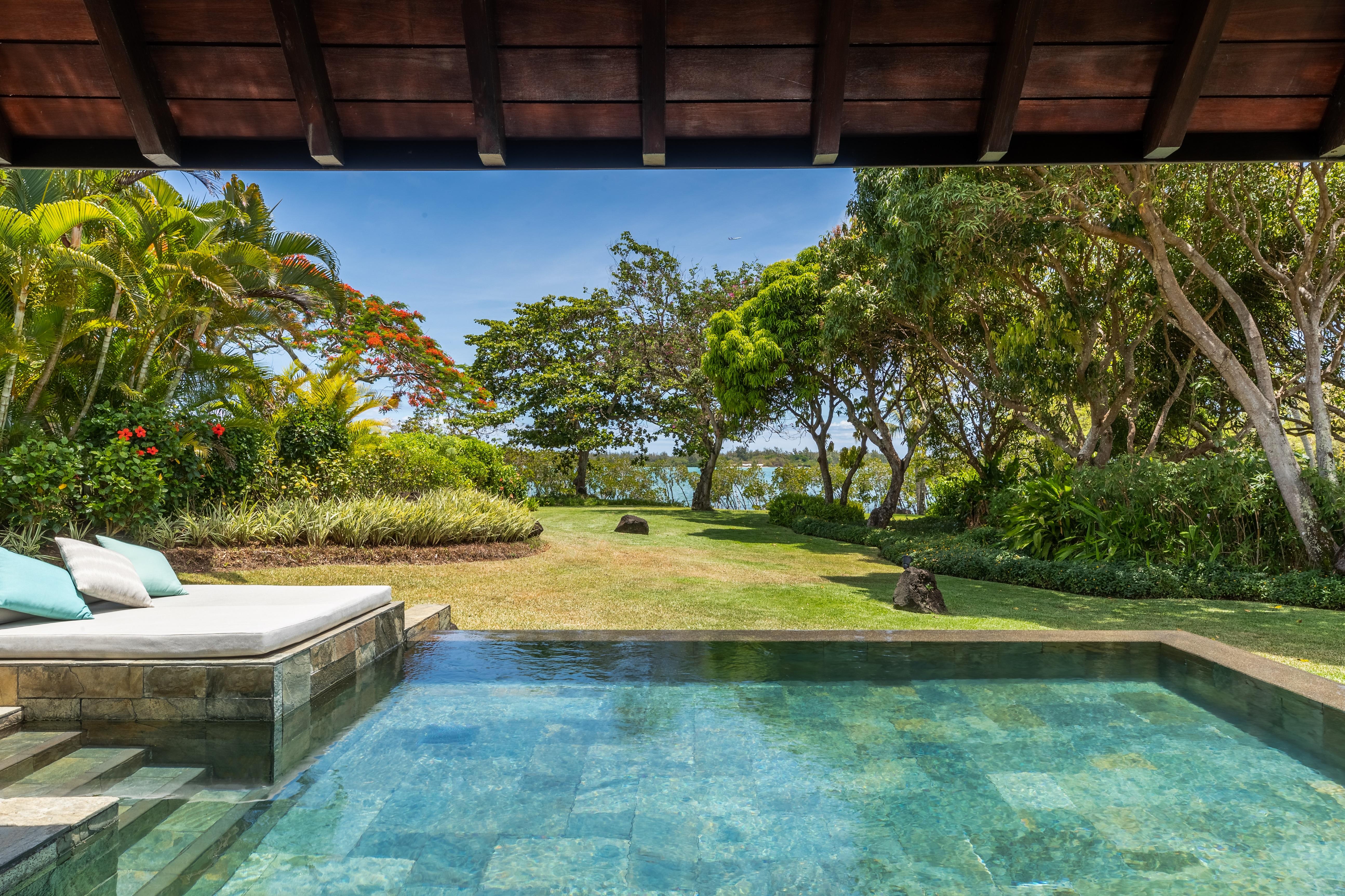 Four Seasons Resort Mauritius At Anahita Beau Champ Exterior photo